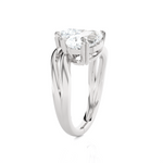 2 ctw Pear-Shaped Lab Grown Diamond Ring